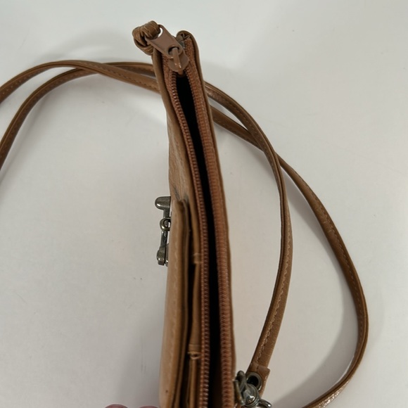 Via Moda Small Crossbody Clutch Festival Pouch Zipper Pockets Brass Spin Closure - Picture 6 of 12